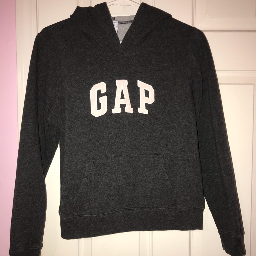 Gray sweatshirt